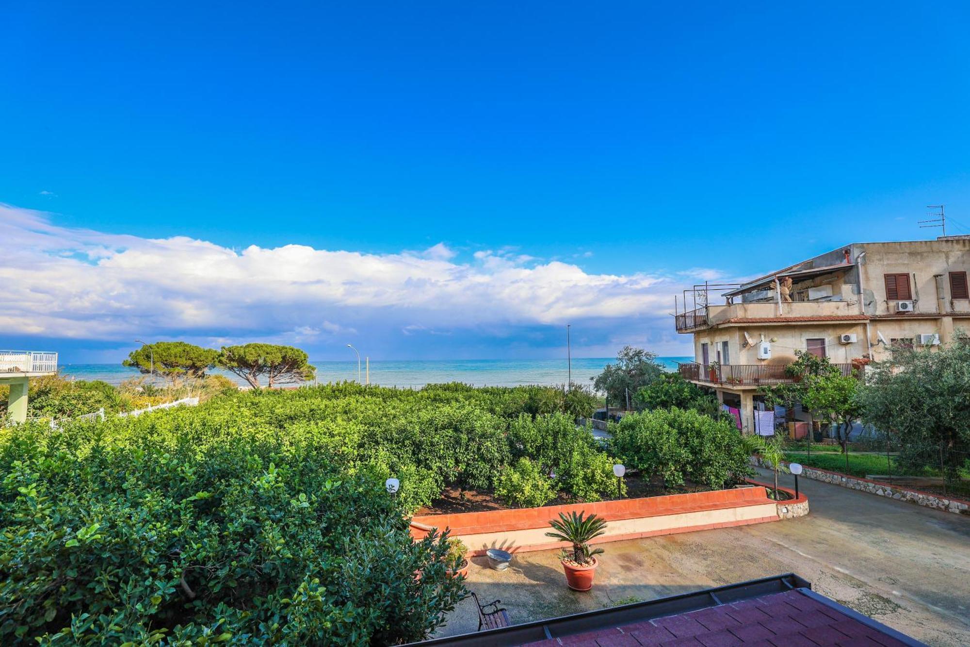 B&B Giardino Dei Cedri Trabia Luaran gambar